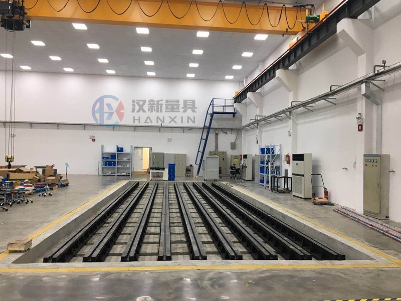 铸铁地轨应用提升机床作业精度与结构性能